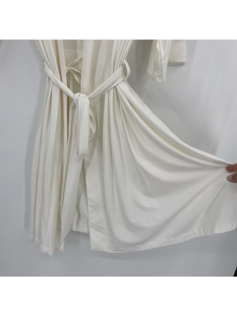 COZY EARTH Women's Size M Bamboo Stretch-Knit Robe Ivory White Loungewear - Picture 8 of 16